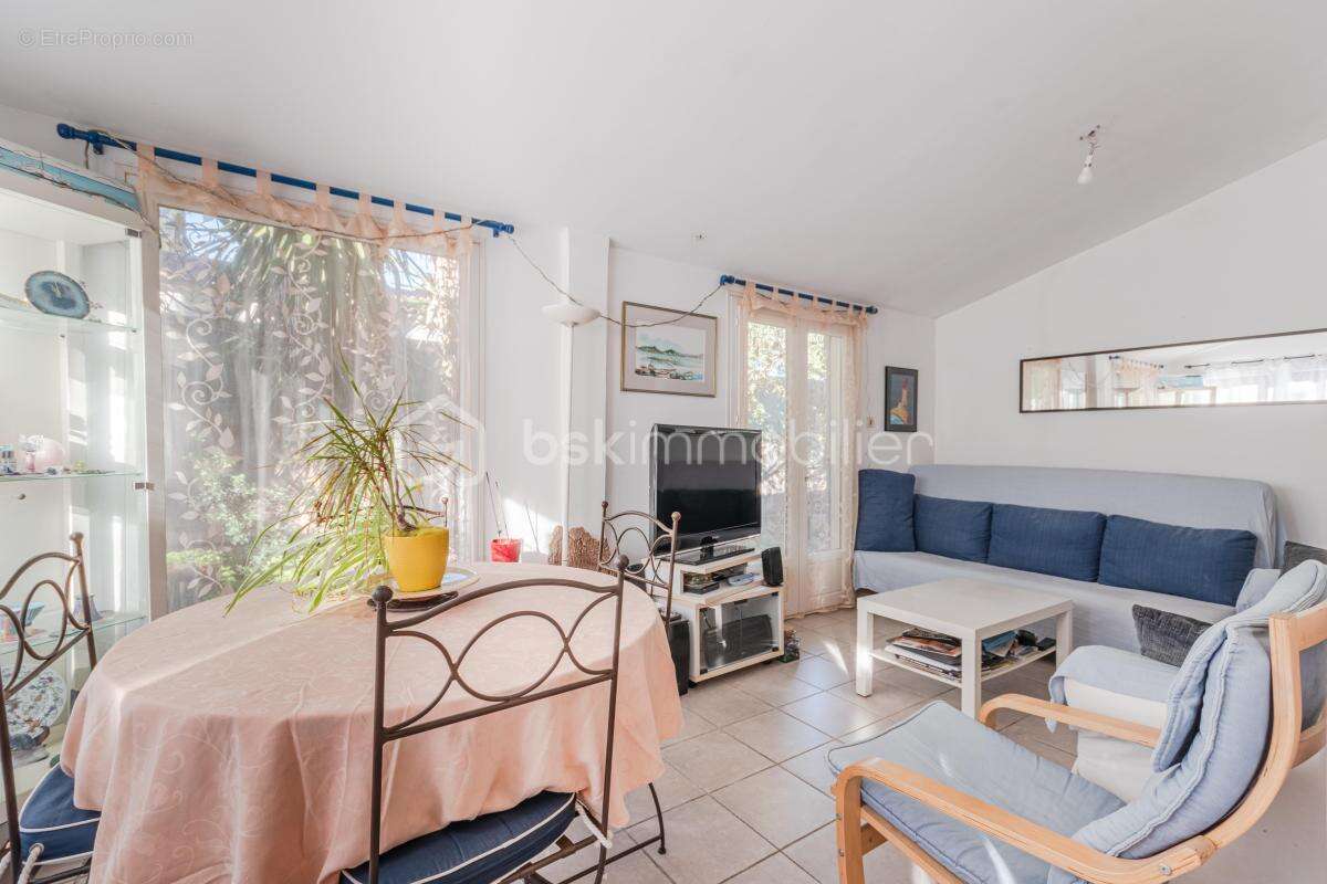 Le brusc - maison 110 m2 - calme - jardin - terrasse - sud/ouest/est - photo 8