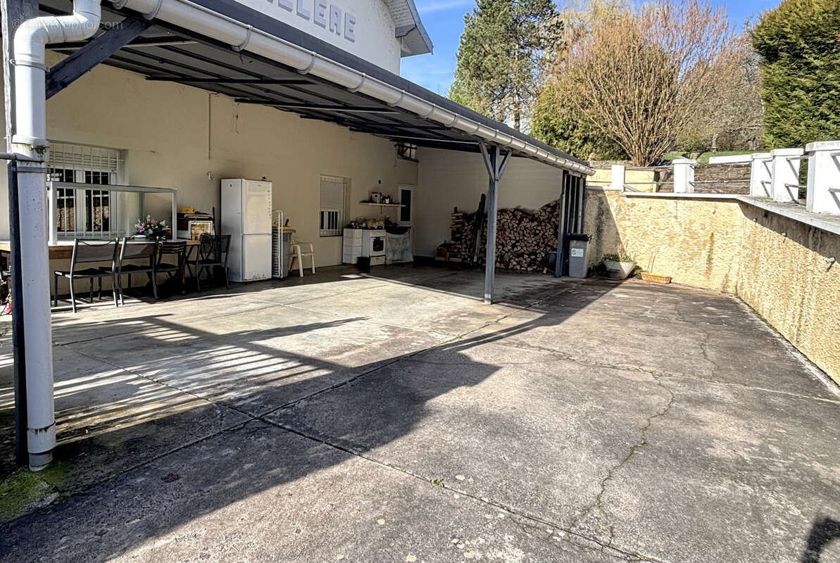 Appartement à HYEVRE-PAROISSE