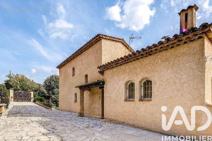 Photo 4 - Maison à LA ROQUETTE-SUR-SIAGNE