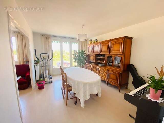 Appartement à RIORGES