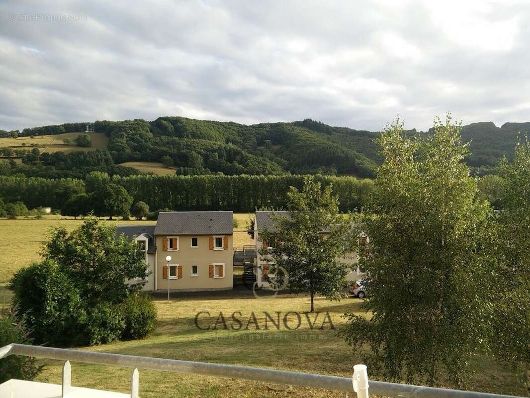 Appartement à SAINT-GENIEZ-D'OLT