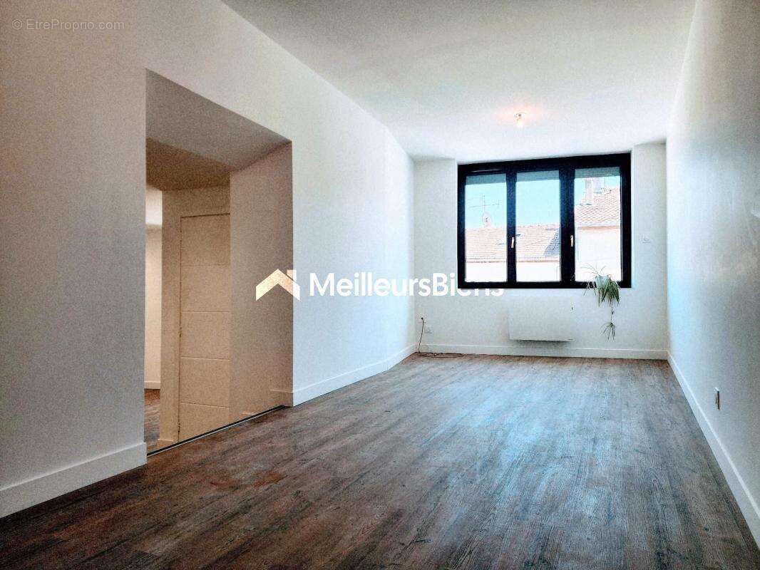 Maison rénovée – 96 m² – 3 chambres - 1 bureau – Garage – Sous-sol complet – Terrasse – À 10 mn  de Toul - photo 7