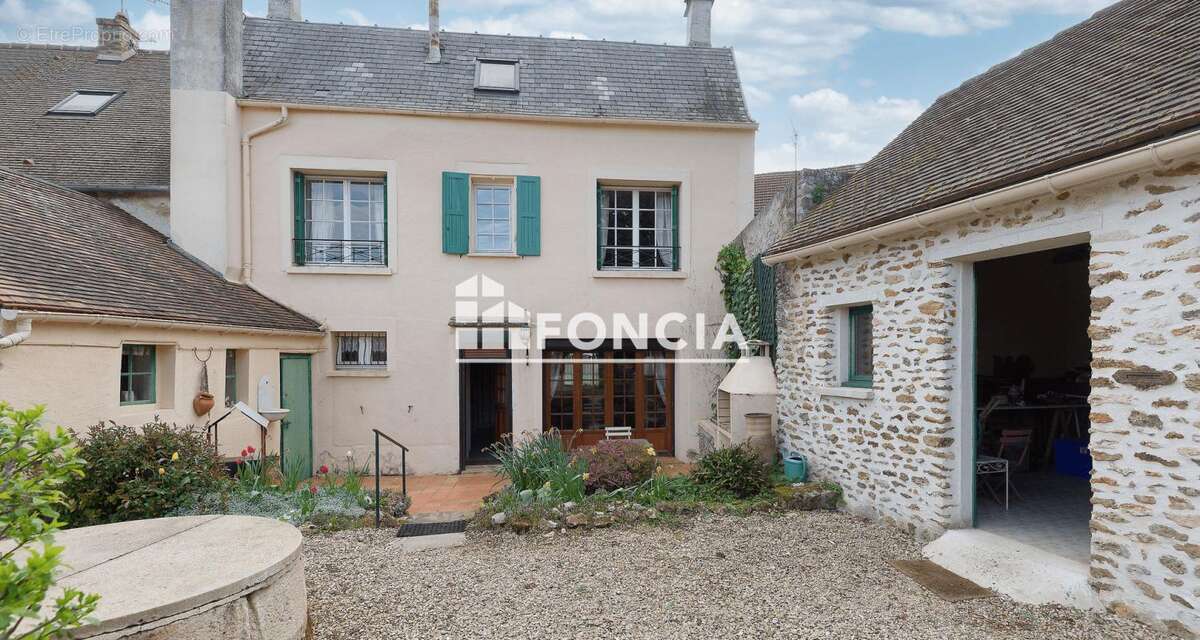 Maison à MAINCY