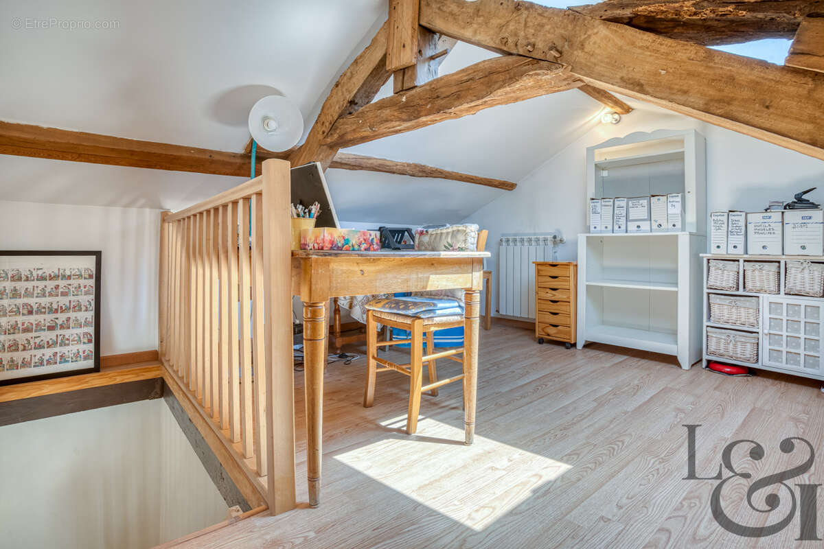 Maison rénovée à vendre proche commerces de Villeneuve-sur-Lot - photo 10