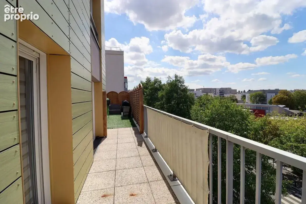 A Vendre sur Trappes - Appartement 4 pièces de 81 m² - Terrasse et balcon - 2 places de paking - photo 13