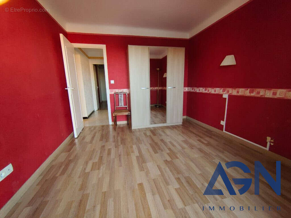 Appartement à VIAS