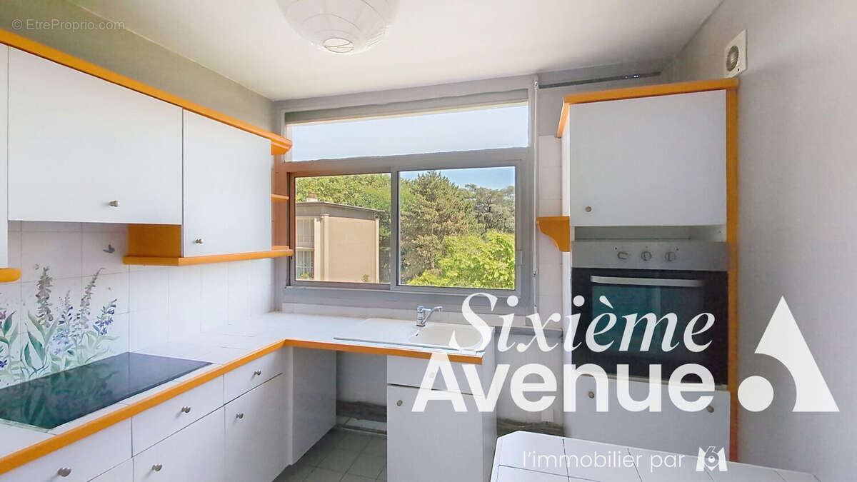 Appartement à BRON
