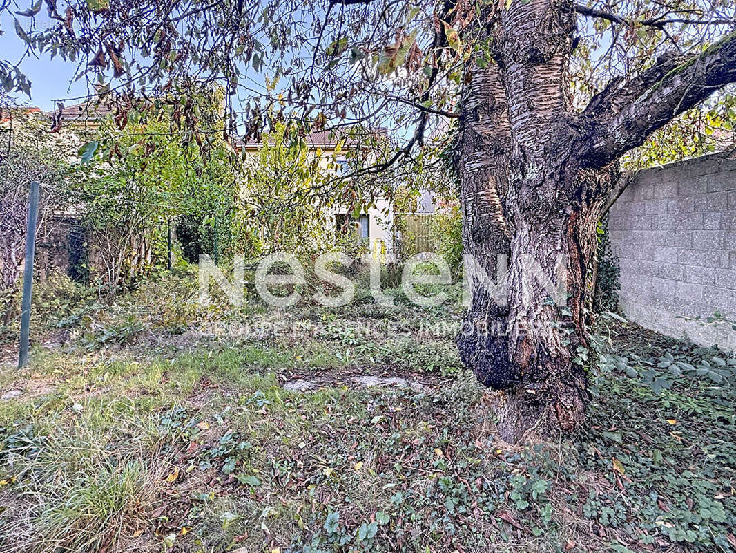 Maison à SAVIGNY-SUR-ORGE