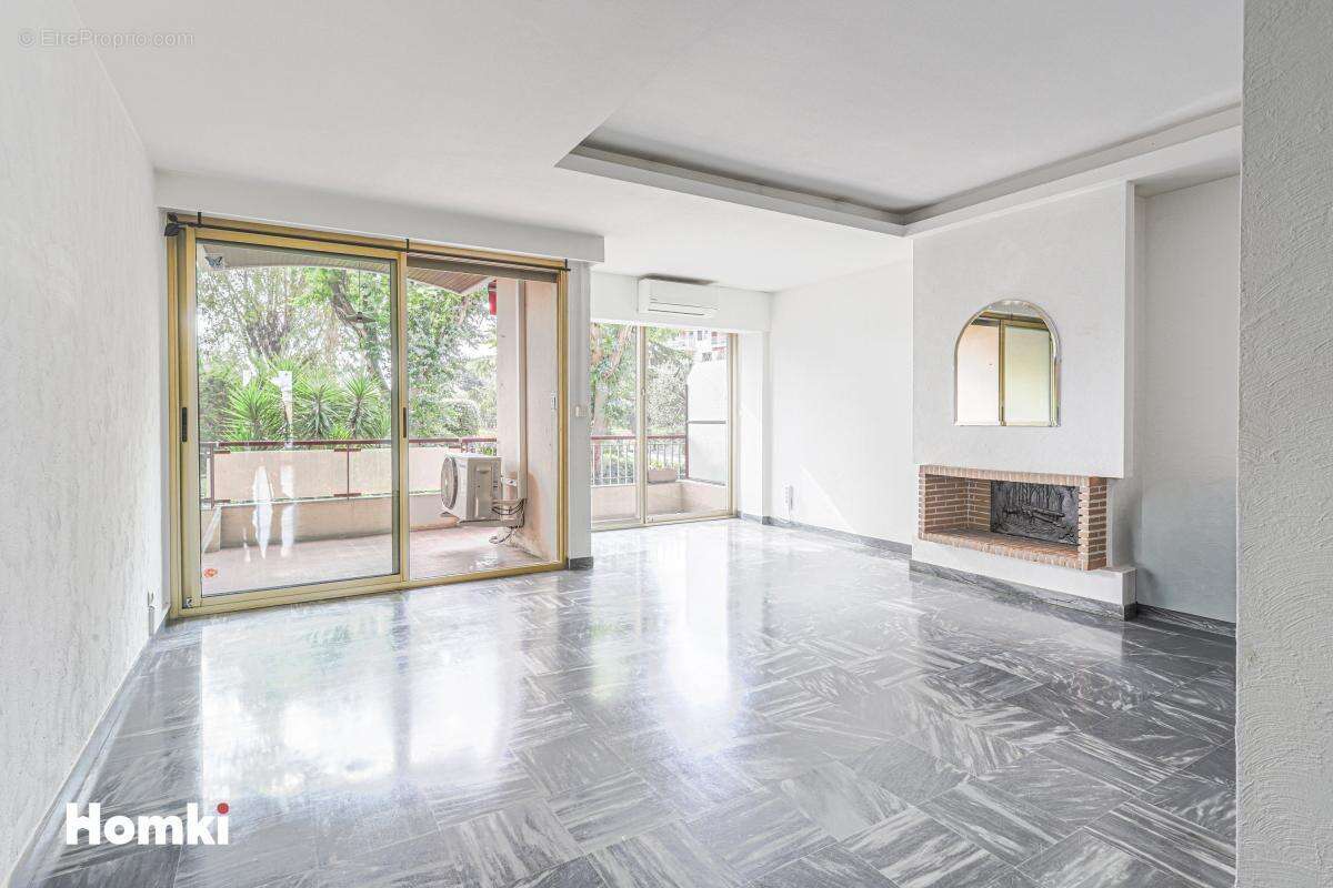 Appartement à CAGNES-SUR-MER