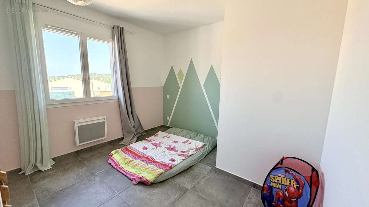 Villa récente avec 4 chambres à Bédarrides - photo 12