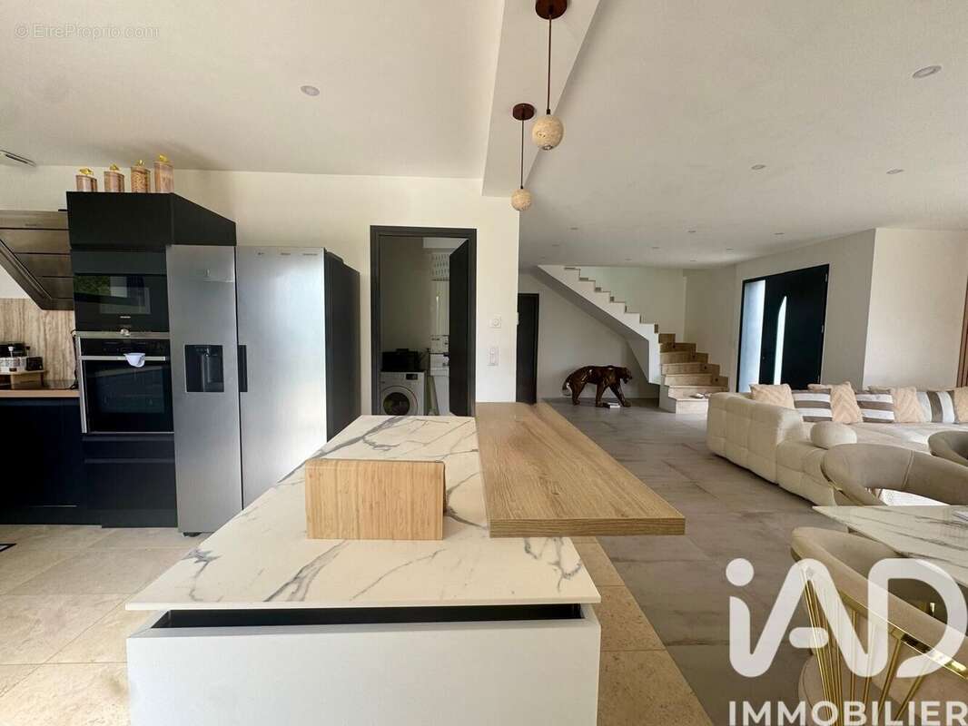 Photo 3 - Maison à HOUDAN