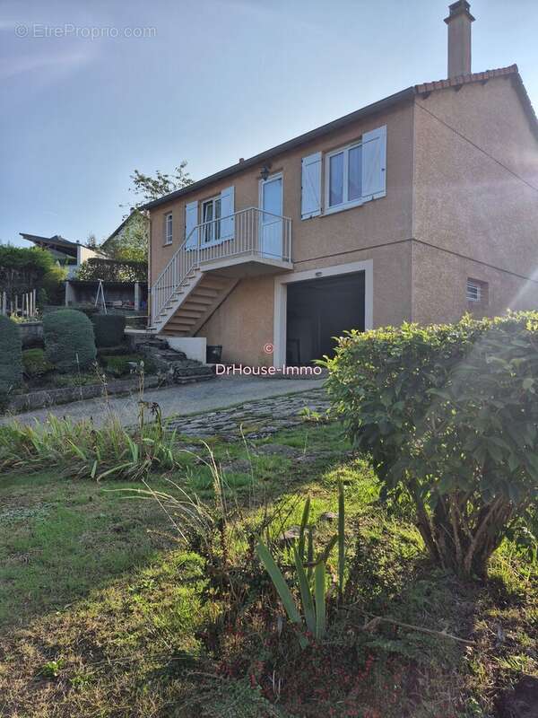 Maison à LA RICAMARIE