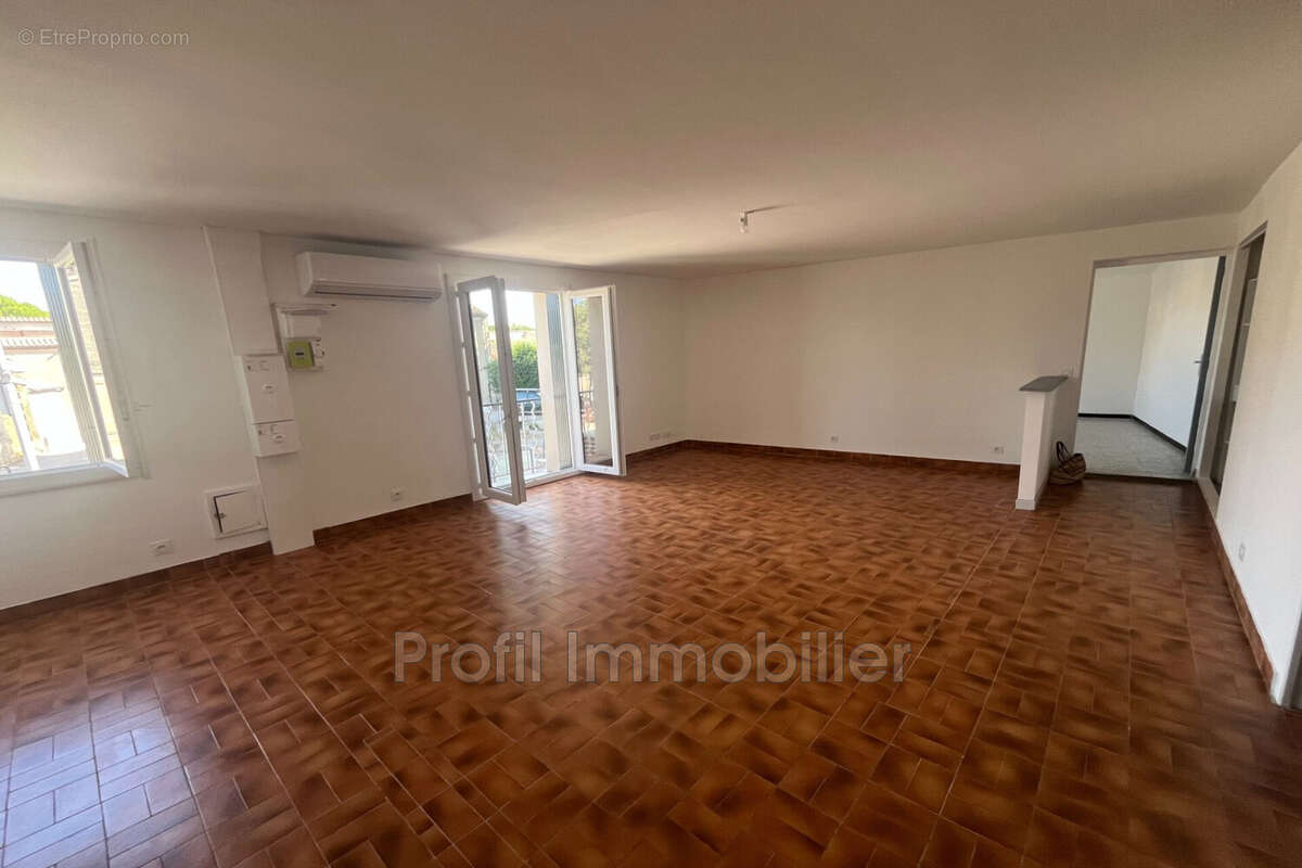 Maison 140 m² à Marsillargues  - photo 8