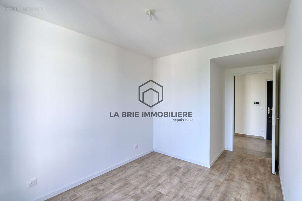Appartement à CHENNEVIERES-SUR-MARNE