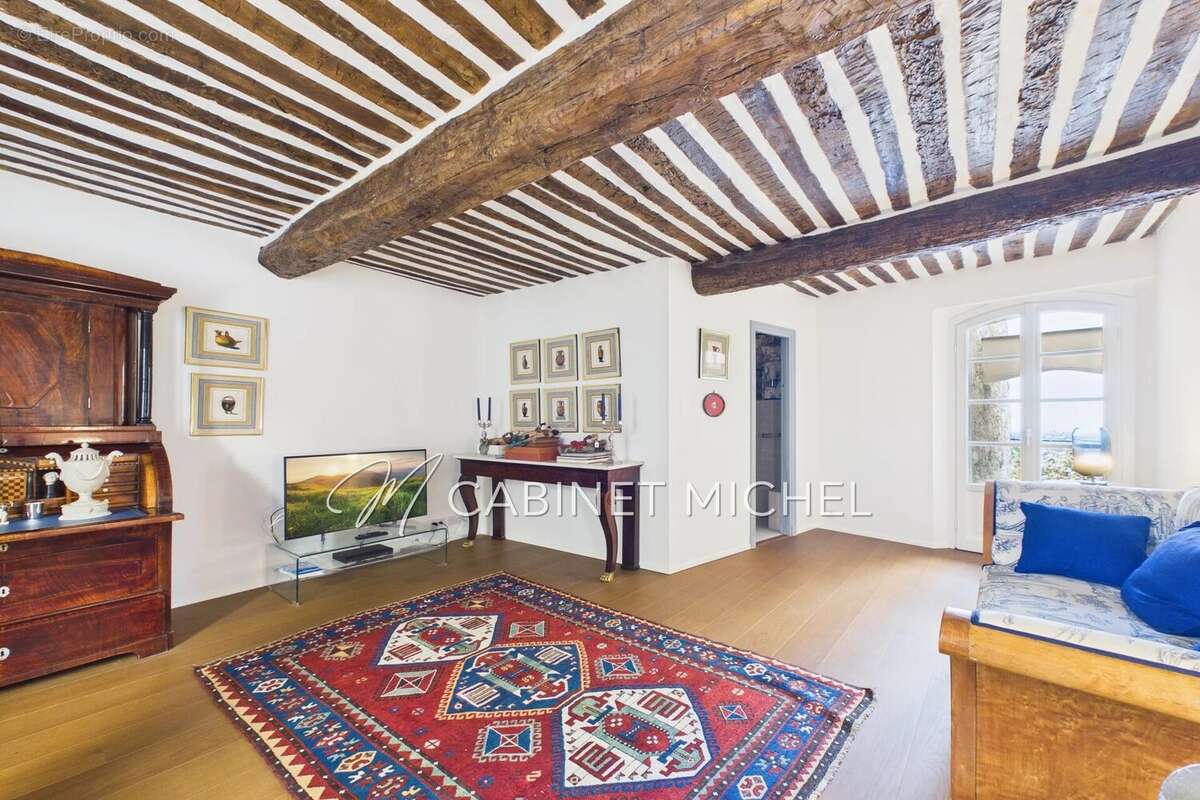 Maison 326 m² à Chateauneuf-Grasse  - photo 5