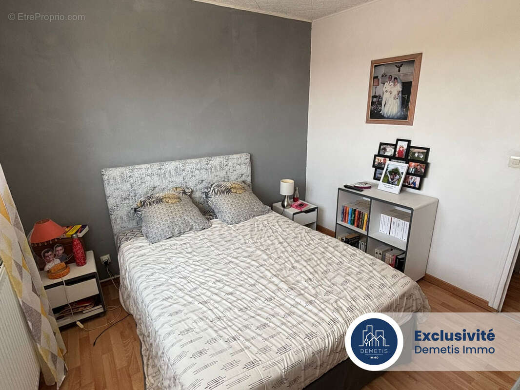 Maison familiale avec 4 chambres, jardin et garage - photo 7