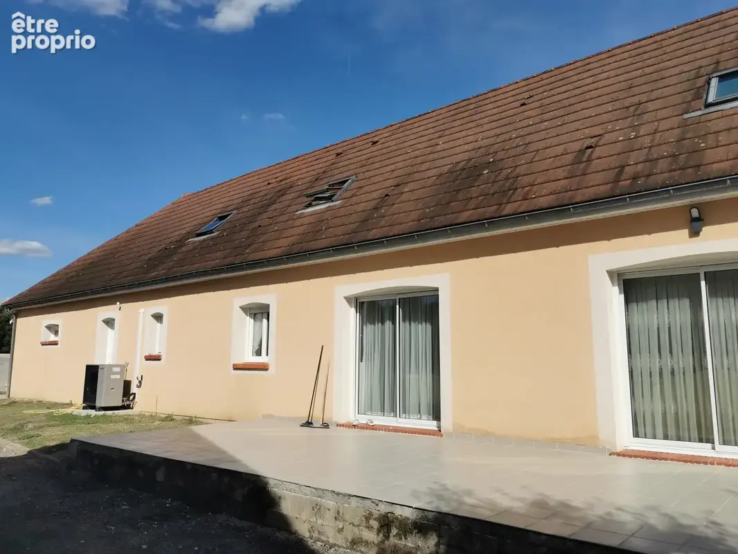 Maison de 2007 avec quatre chambres et un bureau - photo 2