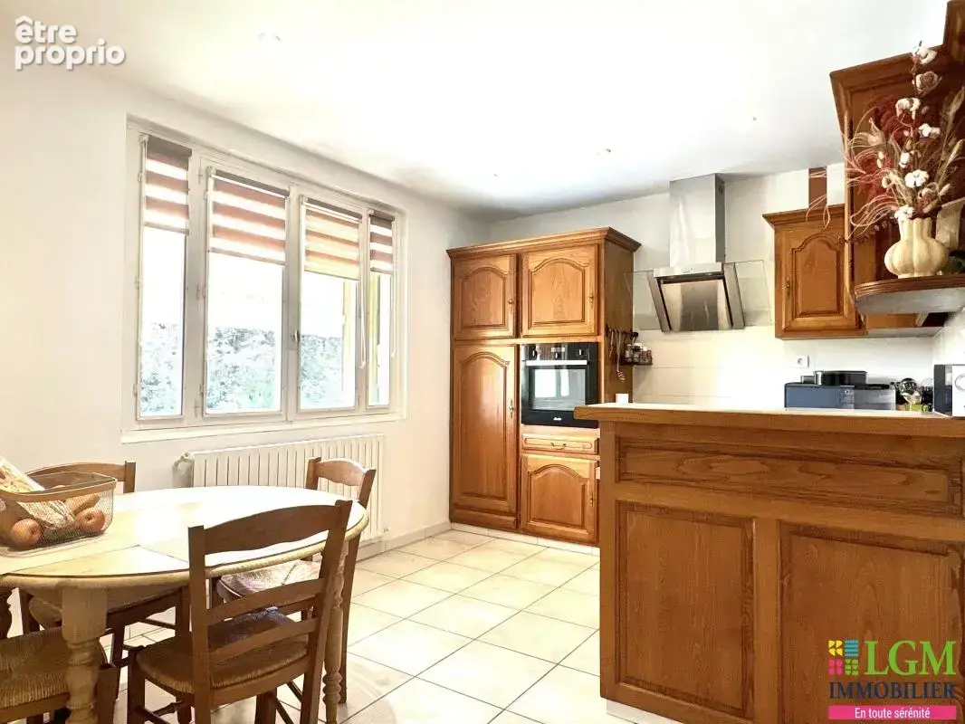 Gaillac, maison de 175 m² avec piscine, garage-atelier et terrain clôturé de 1800 m² - photo 6