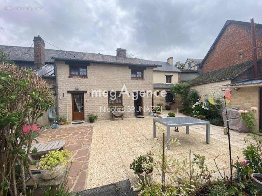 Maison à PONTCHARDON