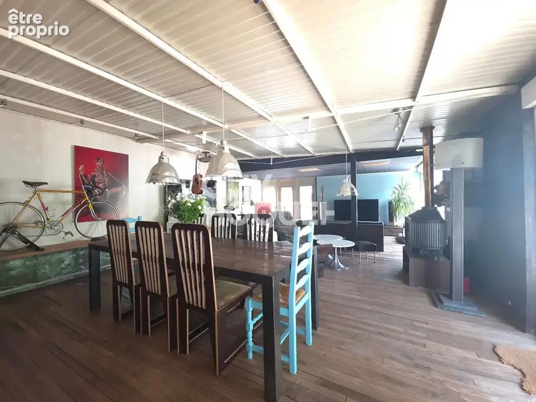 Maison avec de beaux volumes et gros potentiel - photo 3