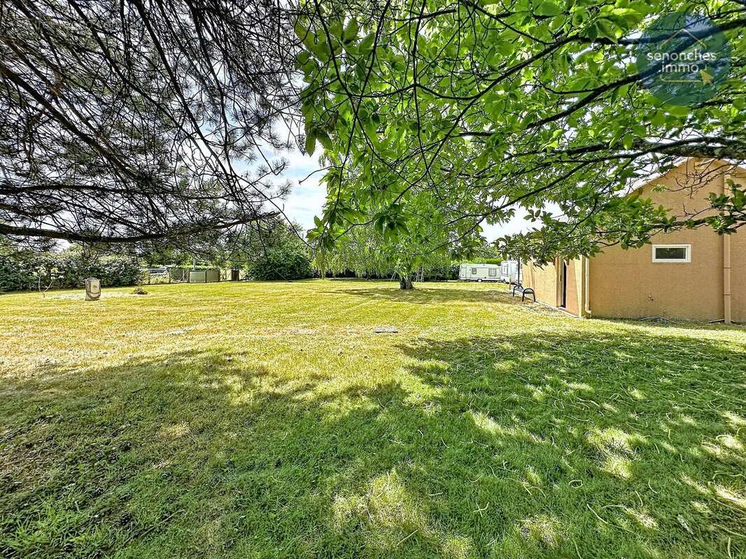 Petite maison avec grand terrain à vendre à Manou (28240) Un bien atypique au cur d'un environnement privilégié - photo 11