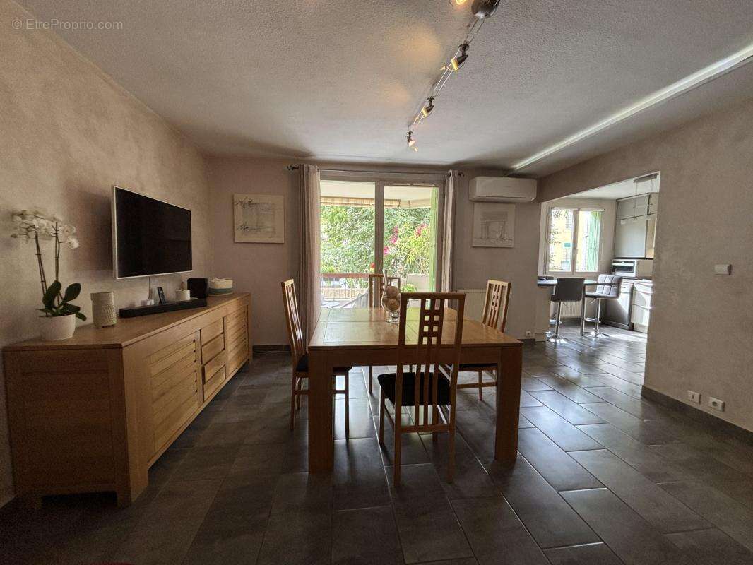 Appartement à BOURG-DE-PEAGE