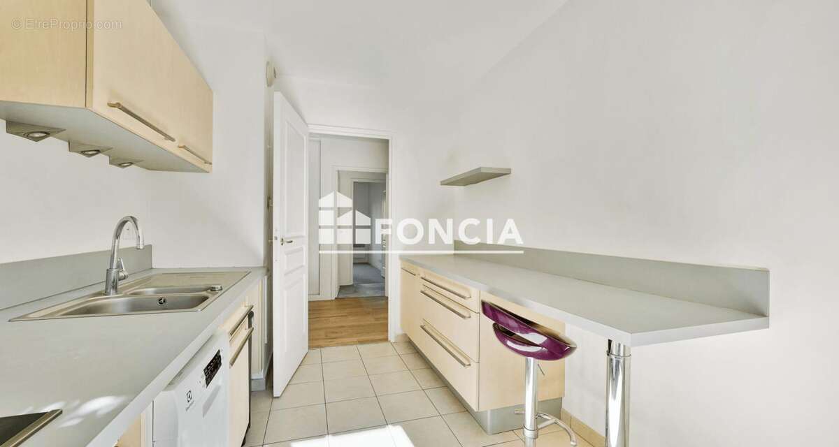 Appartement à LE PLESSIS-ROBINSON