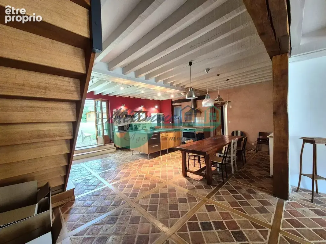 Maison 11 pièces 373 m² à vendre à Moutiers-En-Puisaye (89520) - photo 3