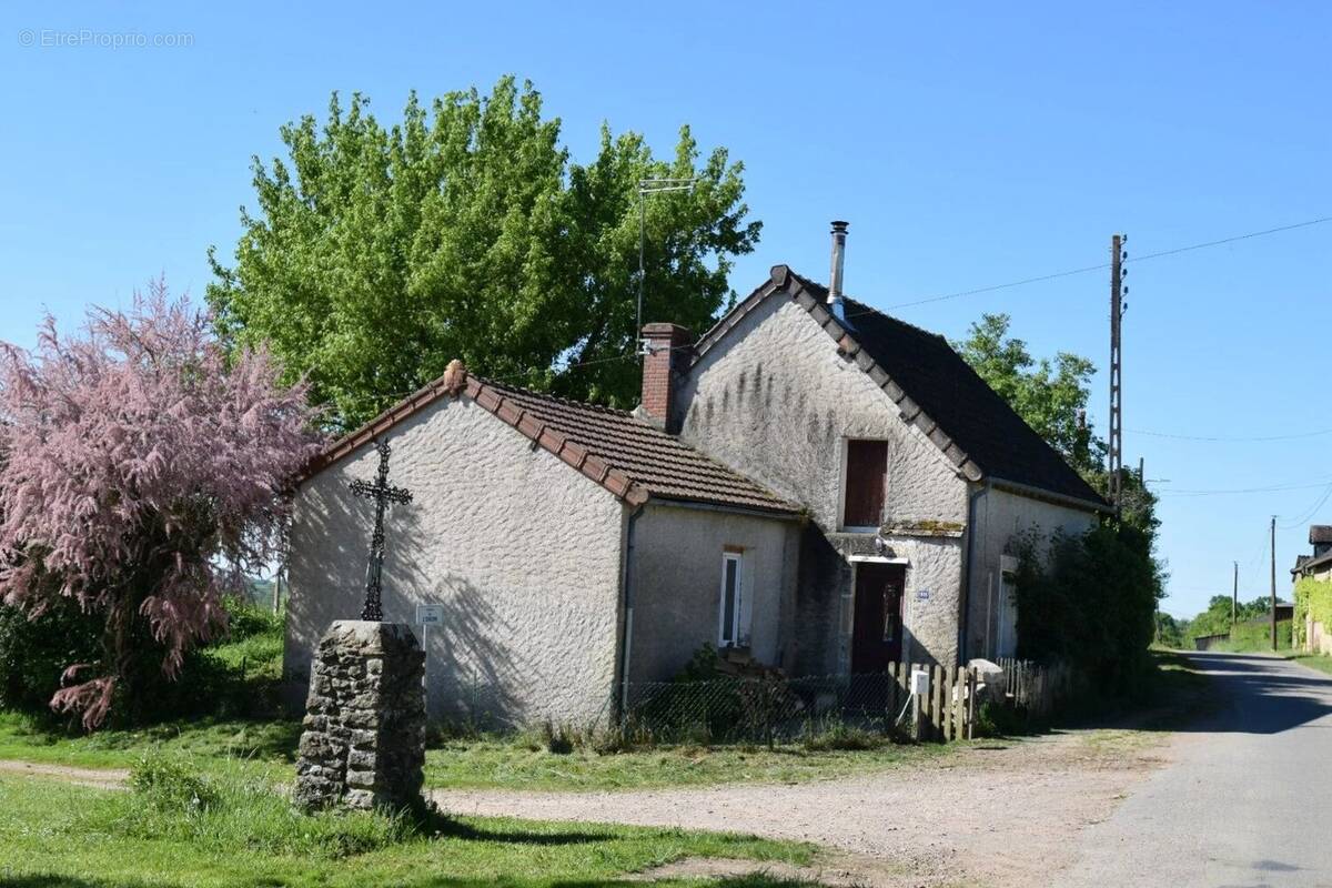 Maison à LIMANTON