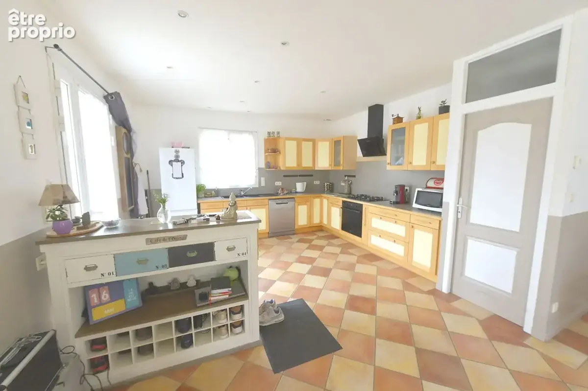 Maison 138 m² à Meschers-Sur-Gironde  - photo 3