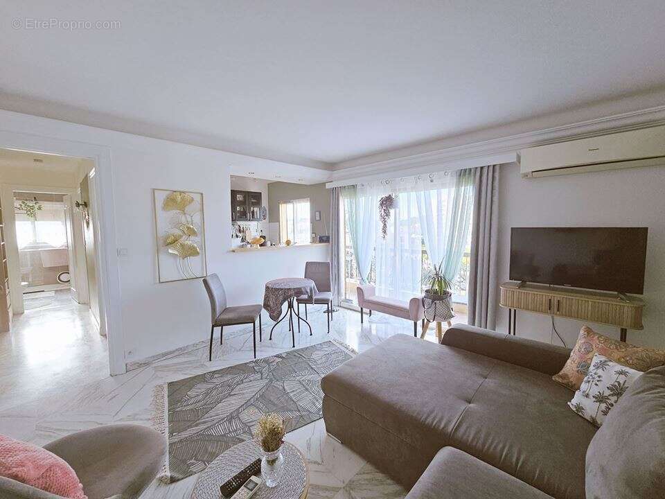 Appartement à LE CANNET