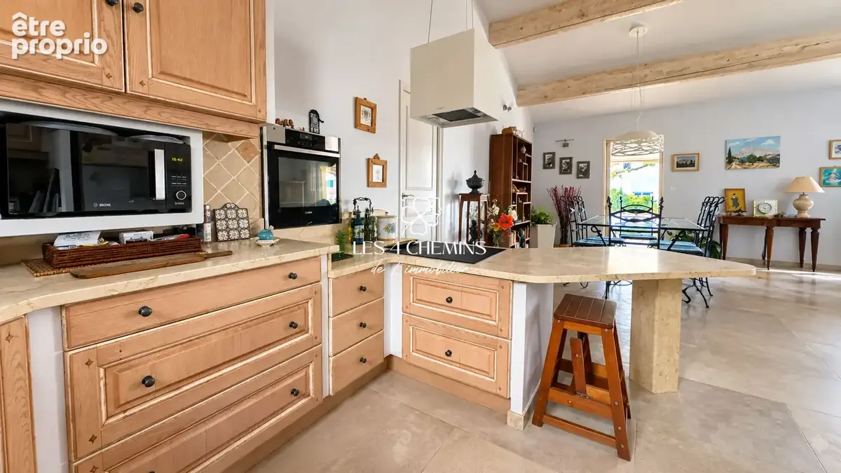 Maison à vendre 5 pièces de 137m2 + véranda sur parcelle de 1200 m2 avec piscine - photo 5