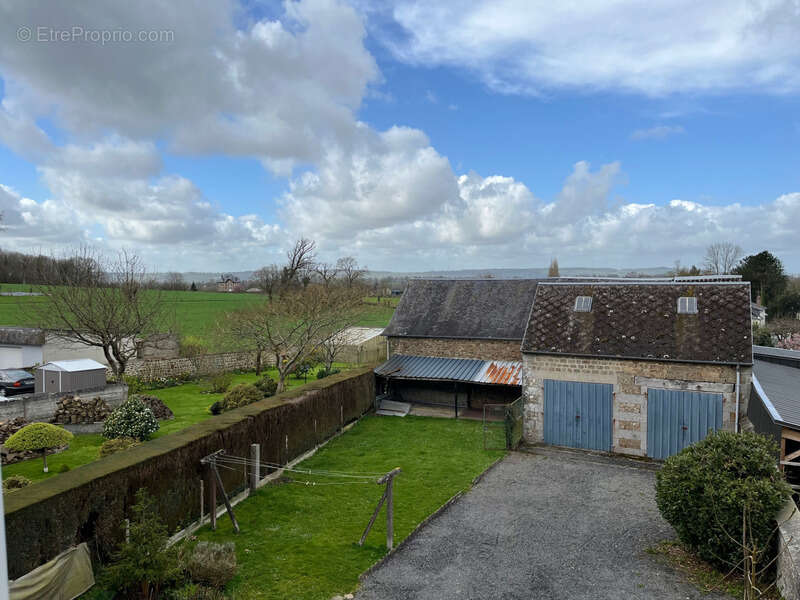 Maison à SAINT-SEVER-CALVADOS