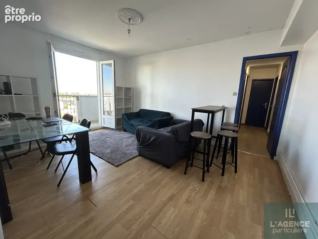 Appartement No1 - Arènes - T4 - 67 m2 - photo 2