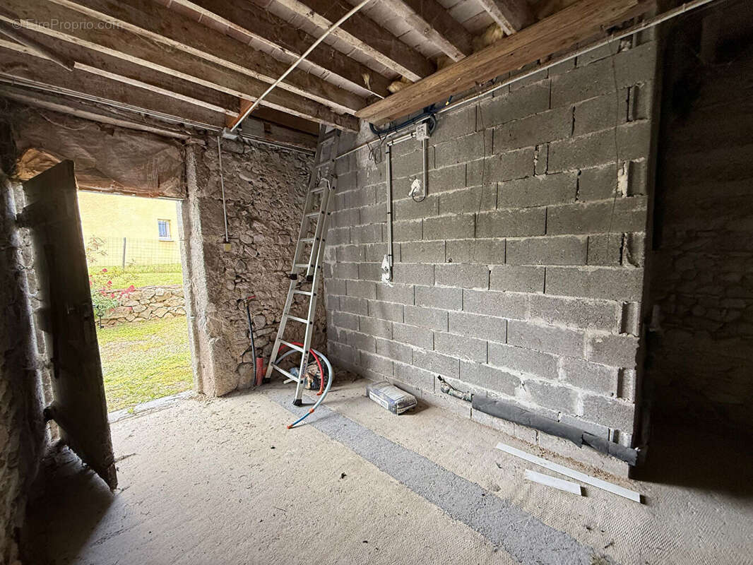 Appartement à RENAISON