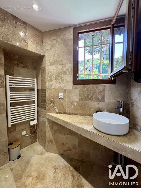 Maison 97 m² à La Garde-Freinet  - photo 9