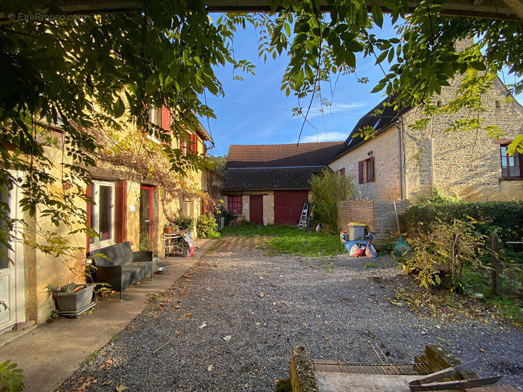 Propriété de charme toute en pierre du Périgord  225 m² - photo 13
