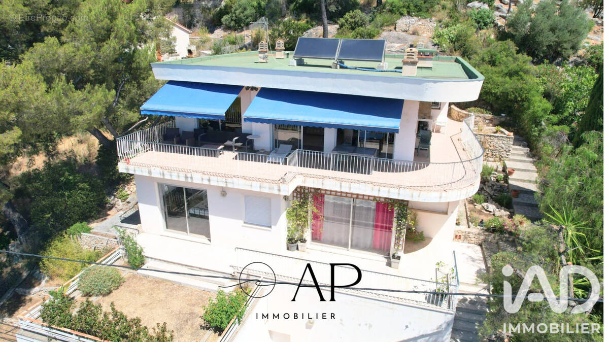 Photo 1 - Maison à TOULON