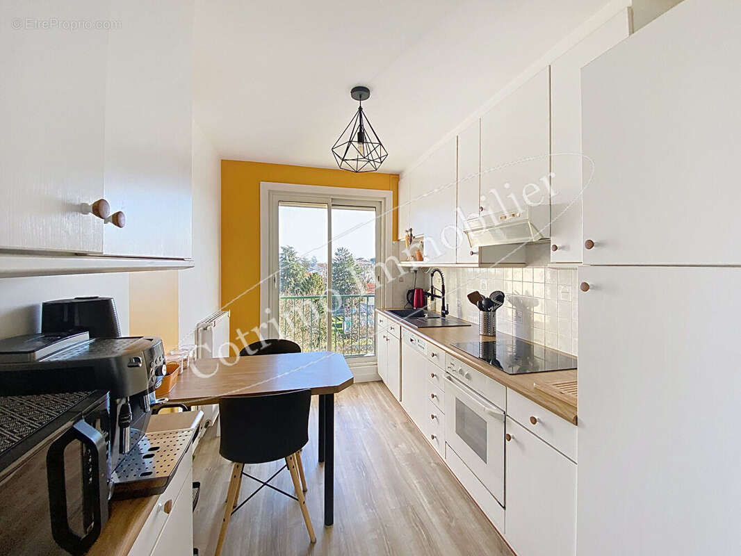 Appartement à SAINT-PRIEST