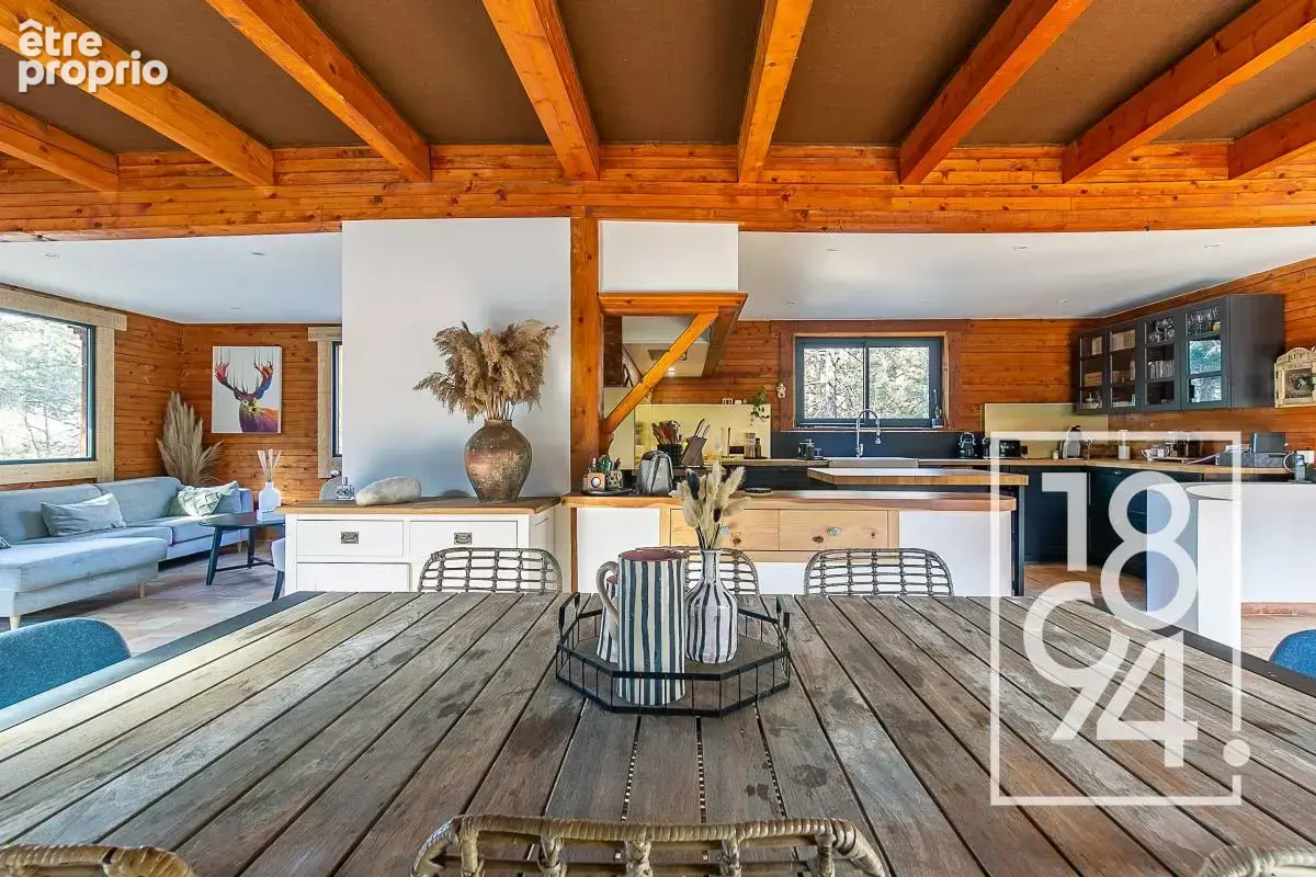 Chalet T12 à vendre Uvernet-Fours 04 (04400)  334 m²  Terrasses, Jardin  - photo 13