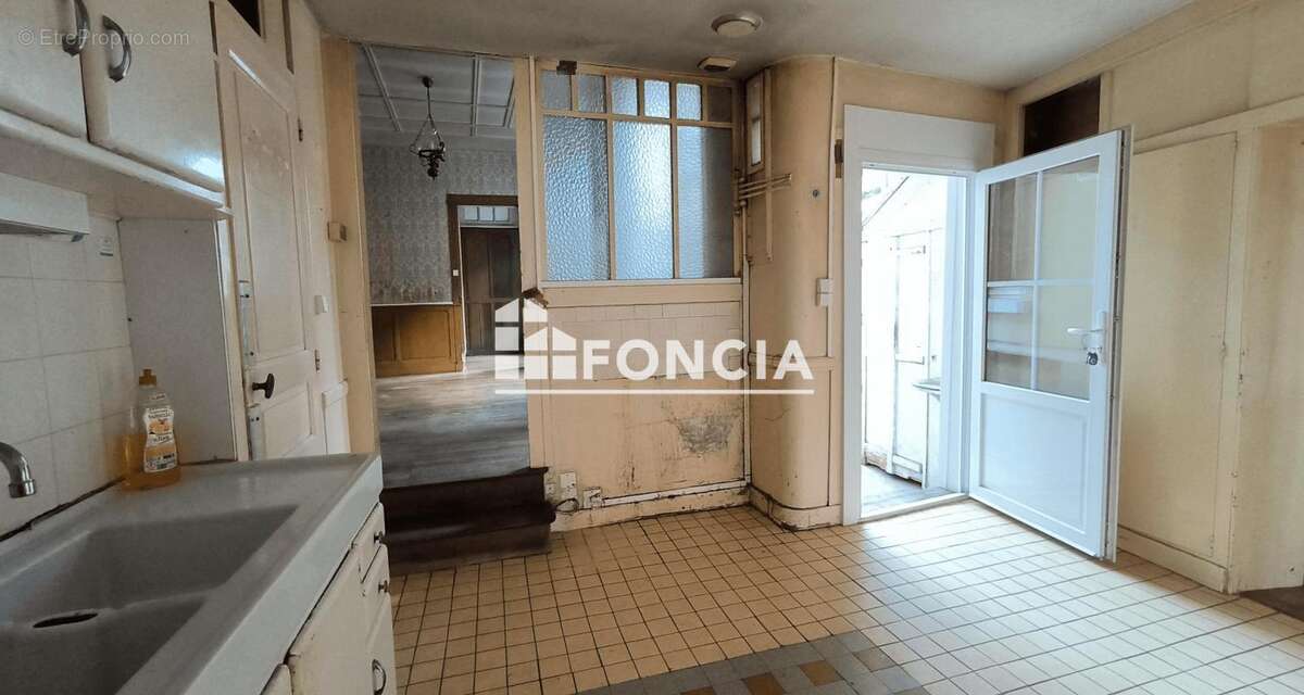 Maison à CHATEAU-RENAULT