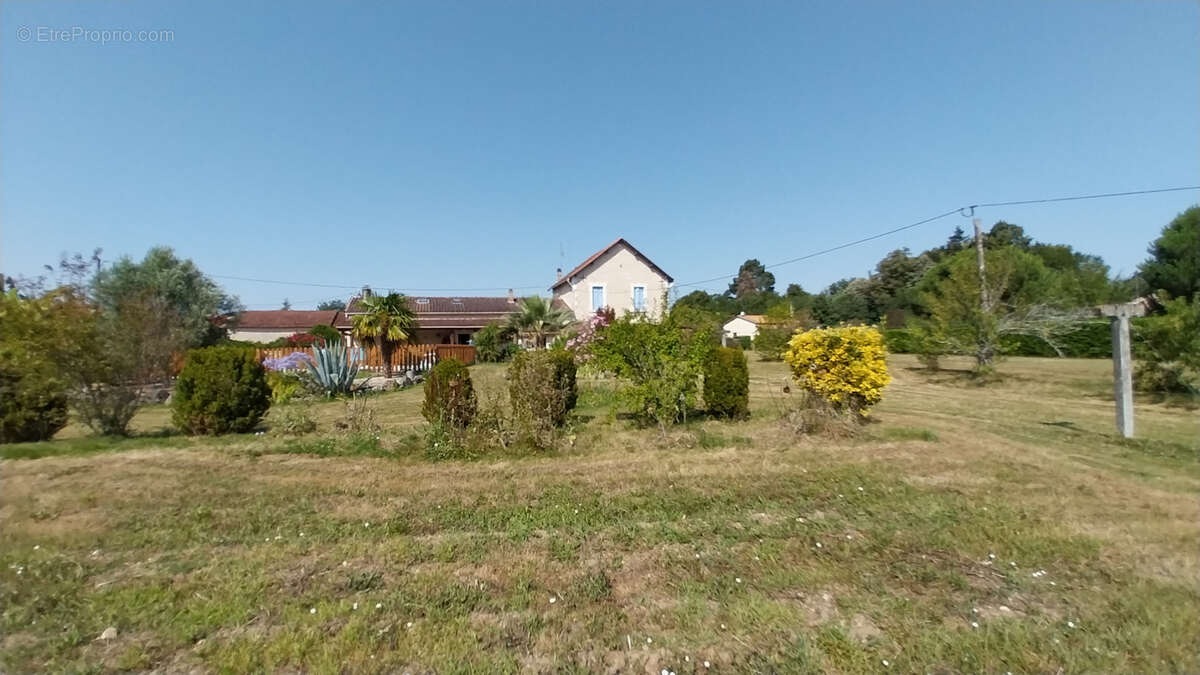 Maison à RAZAC-SUR-L'ISLE