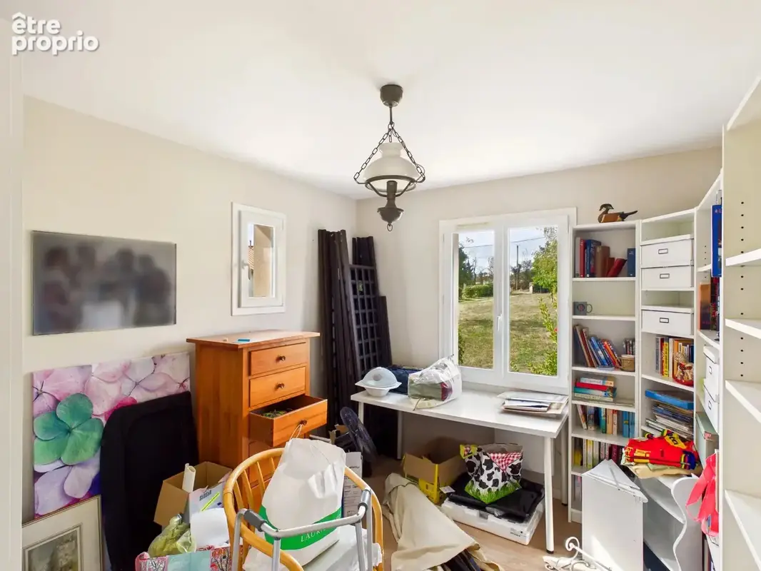 Belle maison de plain-pied avec piscine et jardin - photo 13