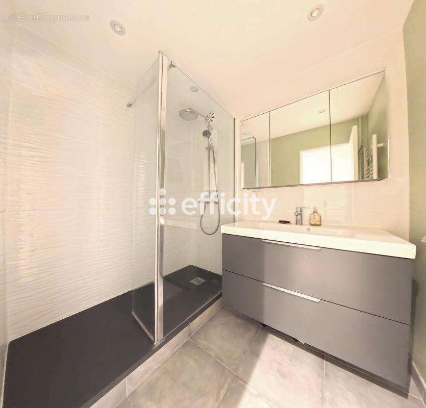 Appartement à VERRIERES-LE-BUISSON