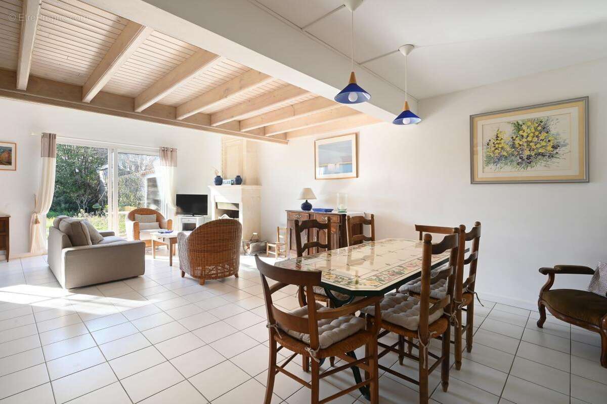 Maison à SAINT-MARTIN-DE-RE