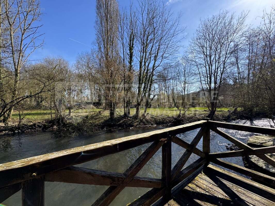Maison à PACY-SUR-EURE