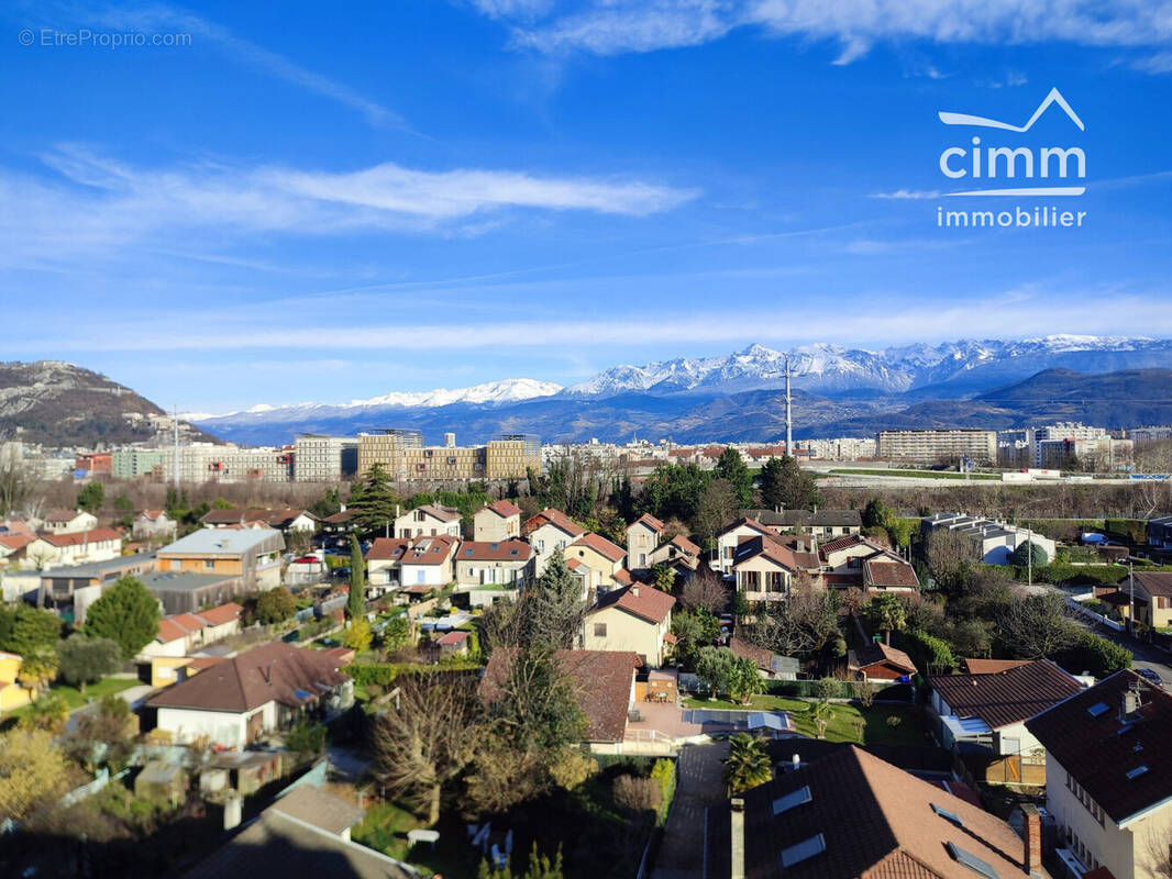 Appartement à SEYSSINET-PARISET