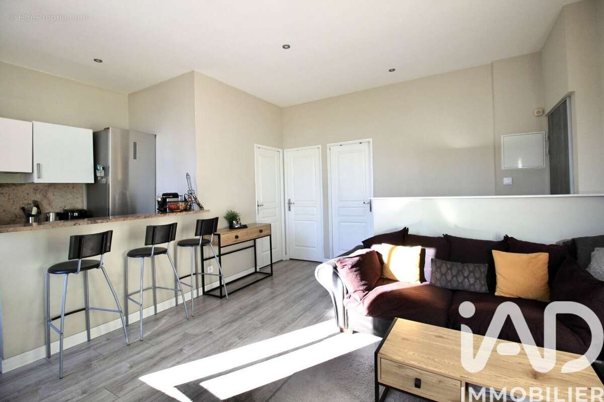 Photo 2 - Appartement à MARSEILLE-16E