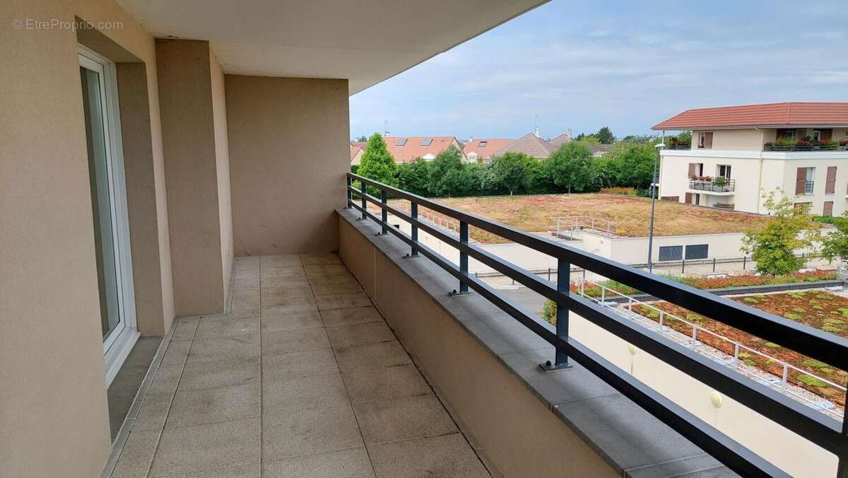 Appartement à SAINT-PIERRE-DU-PERRAY