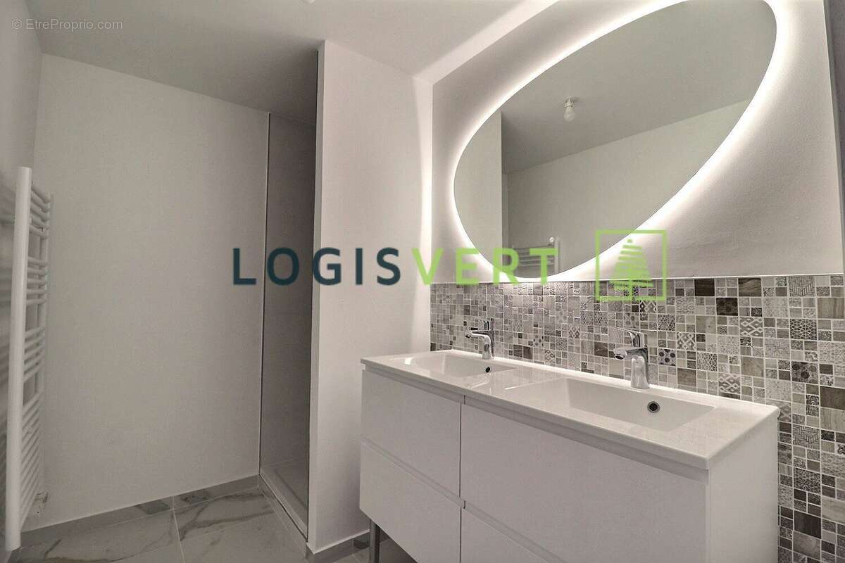 Maison à VILLIERS-LE-BACLE